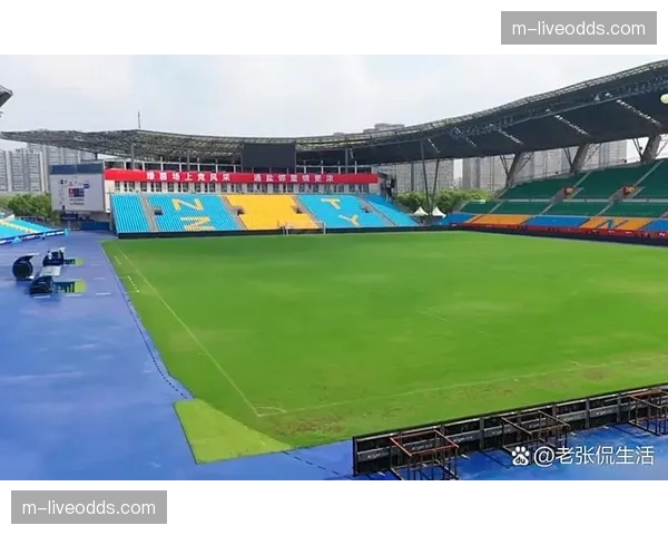 江苏省城市足球联赛制定参赛球队管理规范完善赛事标准管理